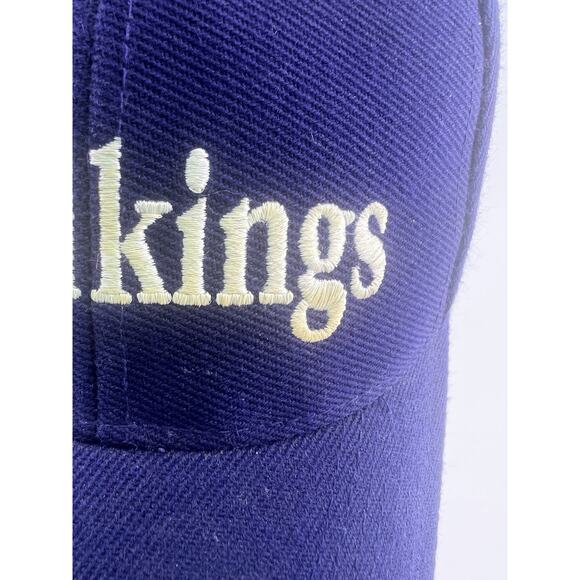 MENS TEAM NFL MINNESOTA VIKINGS CAP HAT ONE SIZE EMBROIDERED PURPLE - Picture 3 of 16